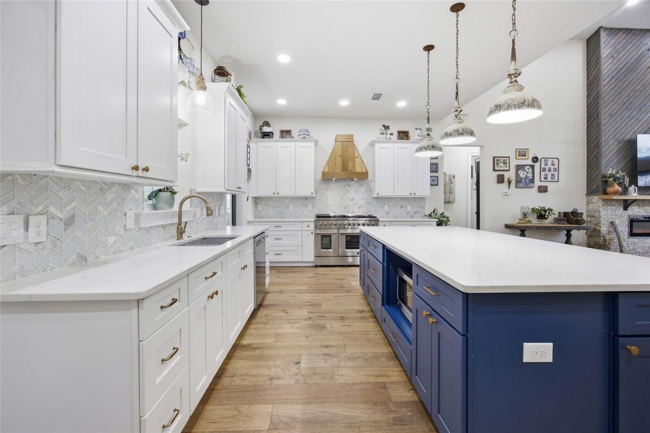 12052 SE 101st Court Road, Belleview, FL 34420 Photo