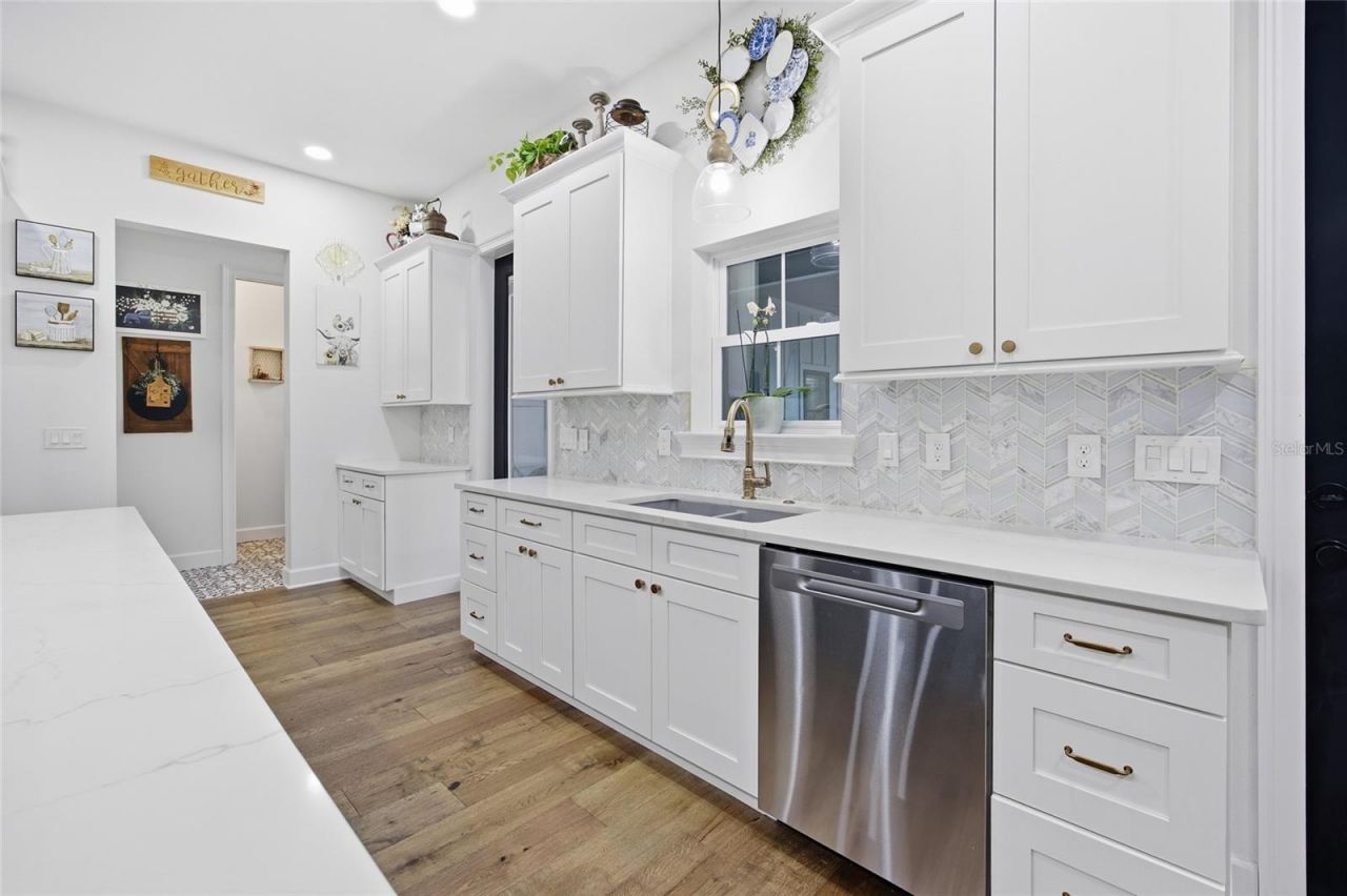 12052 SE 101st Court Road, Belleview, FL 34420 Photo