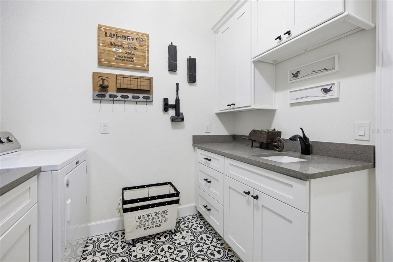 12052 SE 101st Court Road, Belleview, FL 34420 Photo