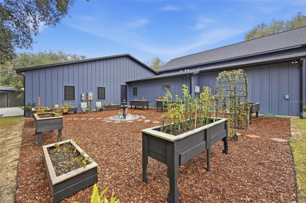 12052 SE 101st Court Road, Belleview, FL 34420 Photo