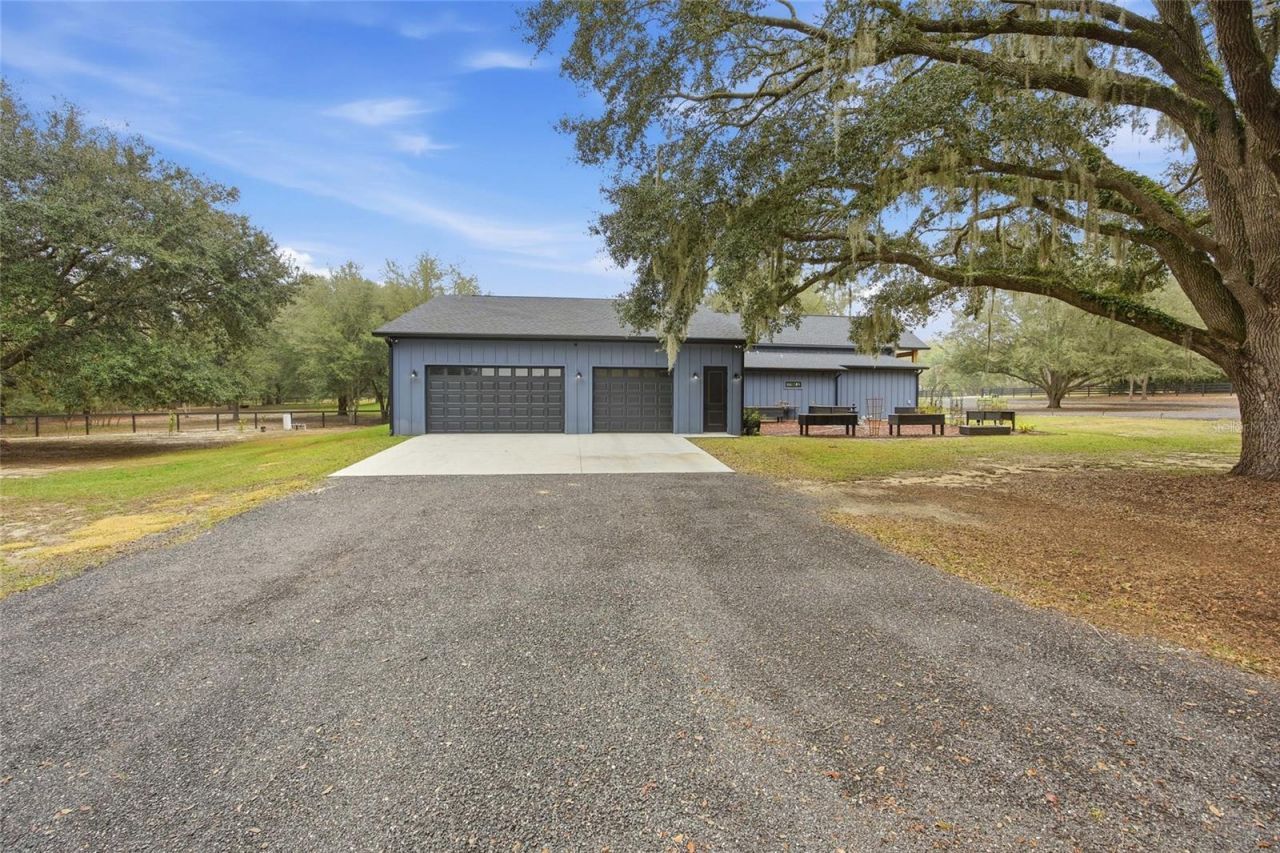 12052 SE 101st Court Road, Belleview, FL 34420 Photo