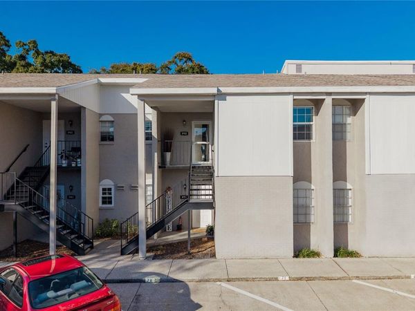 4507 S OAK DRIVE, Unit P72, TAMPA, FL 33611