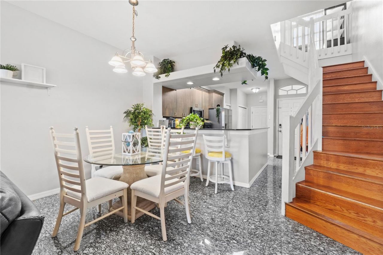 6400 46th Avenue N, Unit 16, Kenneth City, FL 33709 Photo