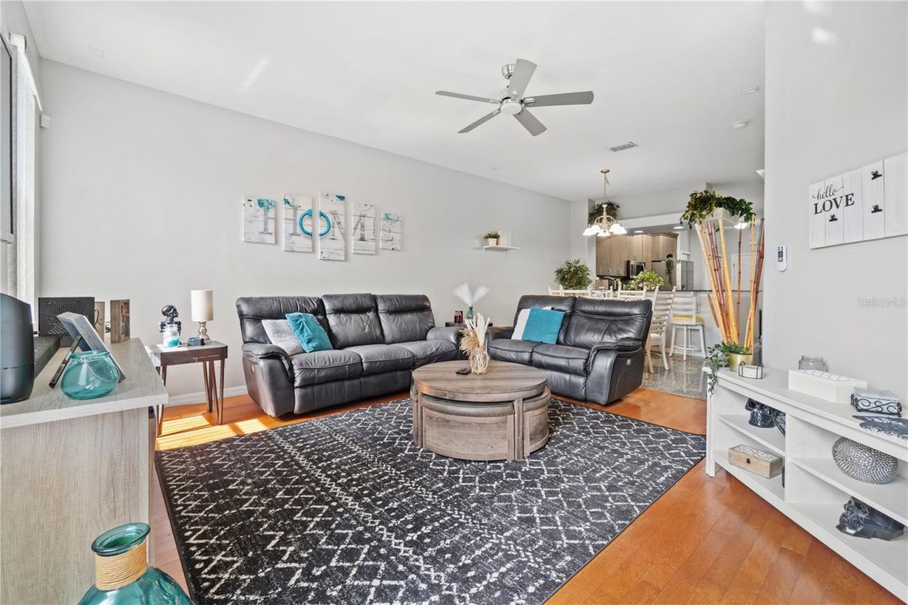 6400 46th Avenue N, Unit 16, Kenneth City, FL 33709 Photo