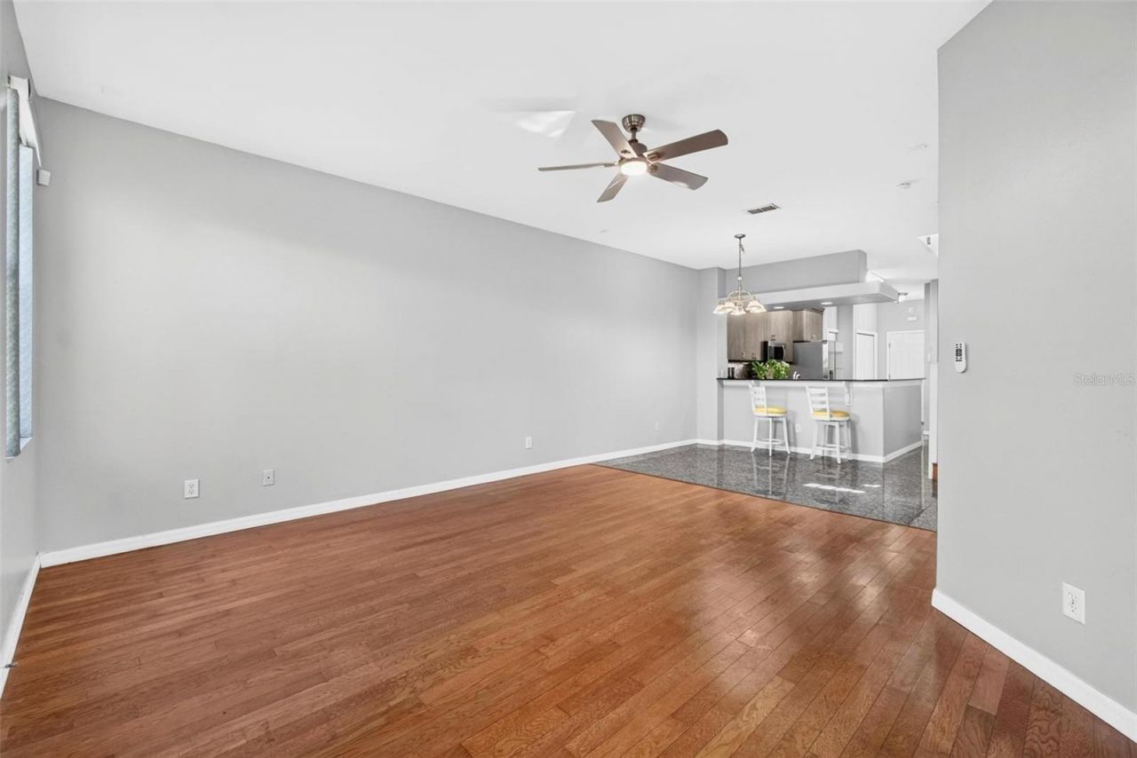 6400 46th Avenue N, Unit 16, Kenneth City, FL 33709 Photo