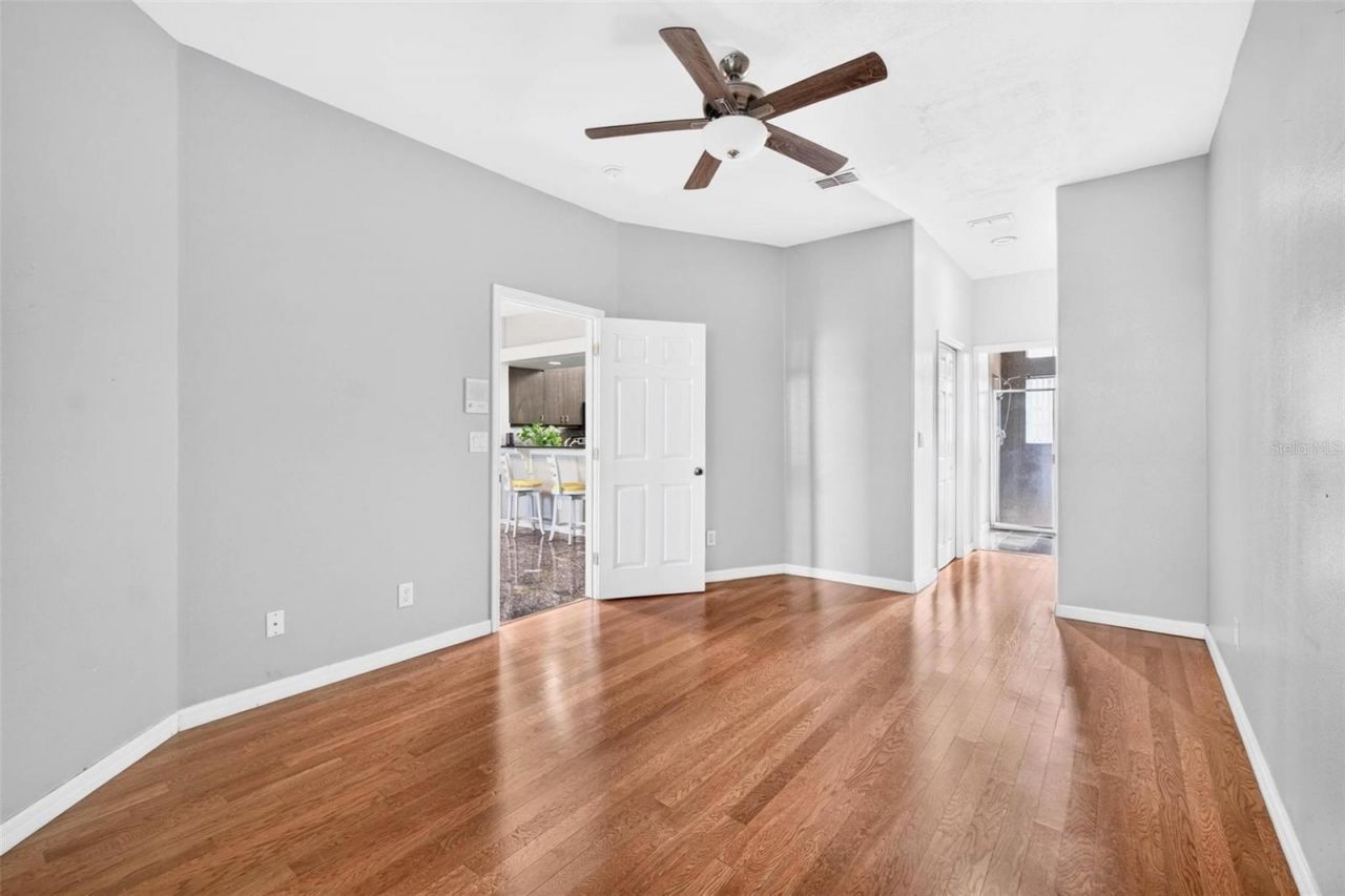 6400 46th Avenue N, Unit 16, Kenneth City, FL 33709 Photo