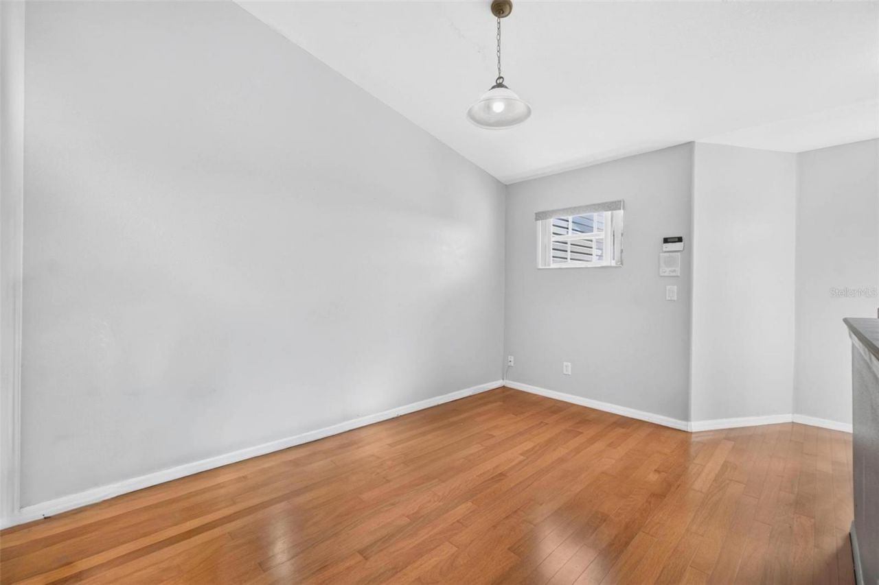 6400 46th Avenue N, Unit 16, Kenneth City, FL 33709 Photo