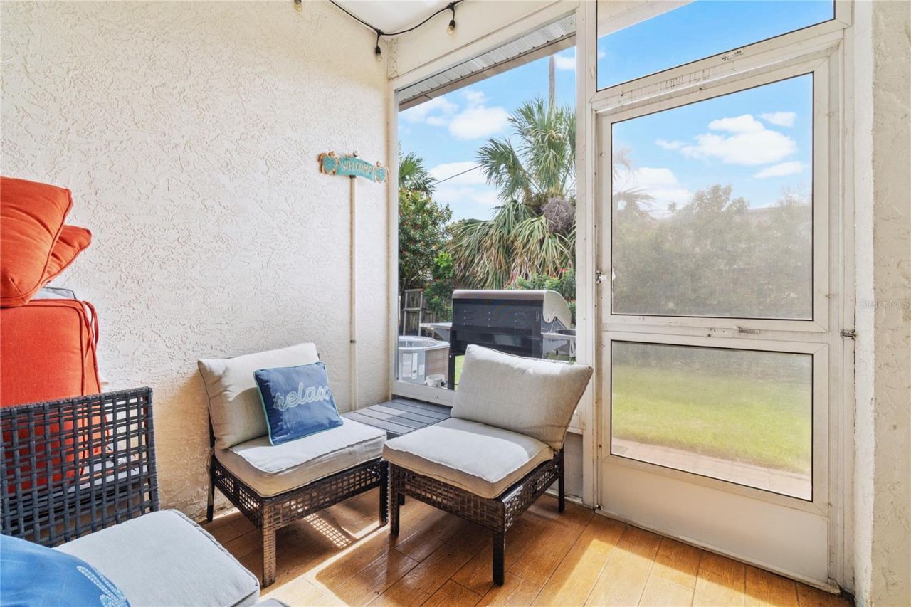 6400 46th Avenue N, Unit 16, Kenneth City, FL 33709 Photo