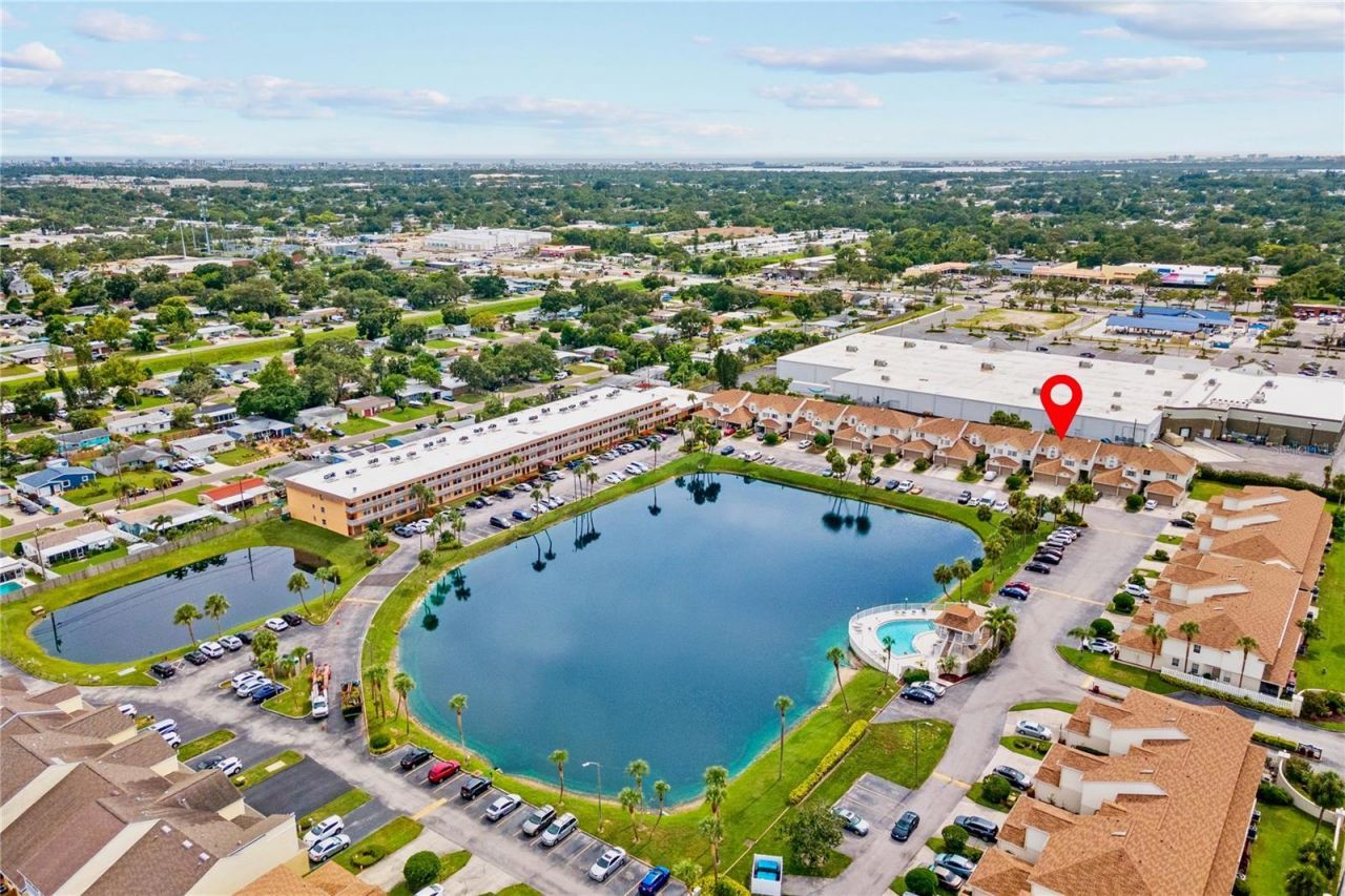 6400 46th Avenue N, Unit 16, Kenneth City, FL 33709 Photo