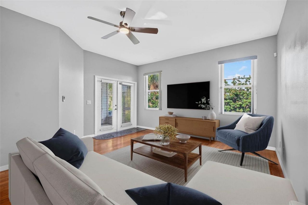 6400 46th Avenue N, Unit 16, Kenneth City, FL 33709 Photo