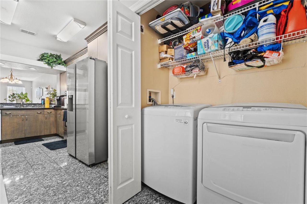 6400 46th Avenue N, Unit 16, Kenneth City, FL 33709 Photo