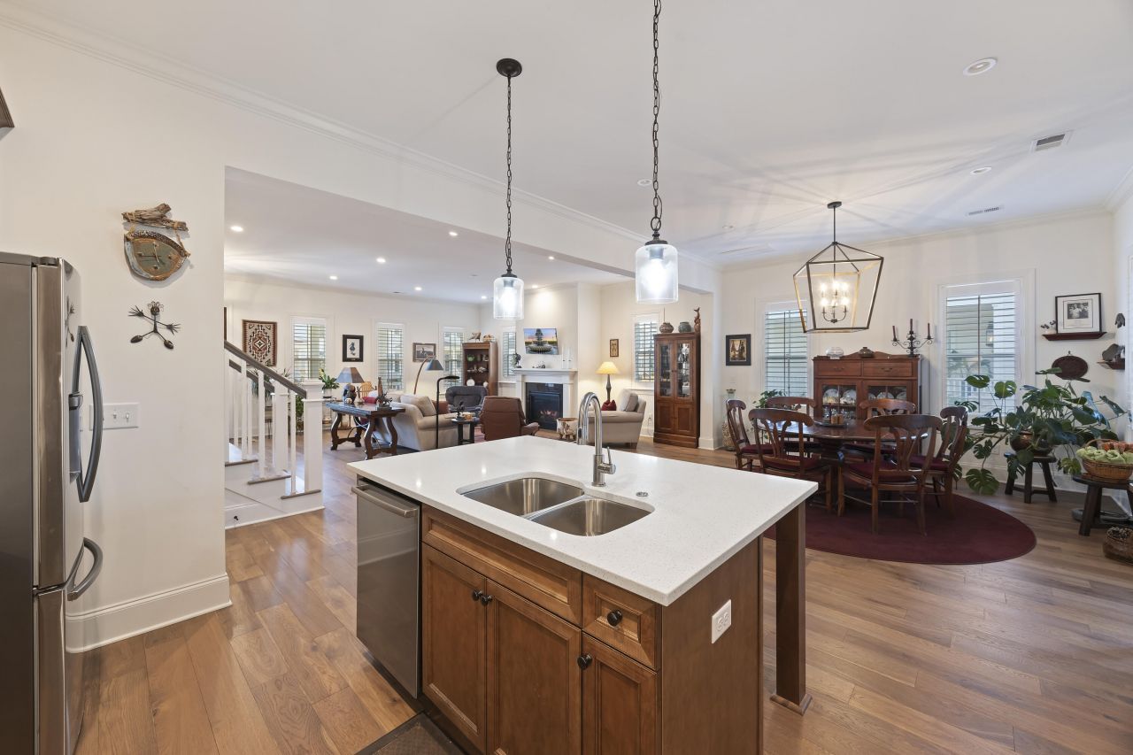 1011 Teracotta Drive Photo 12