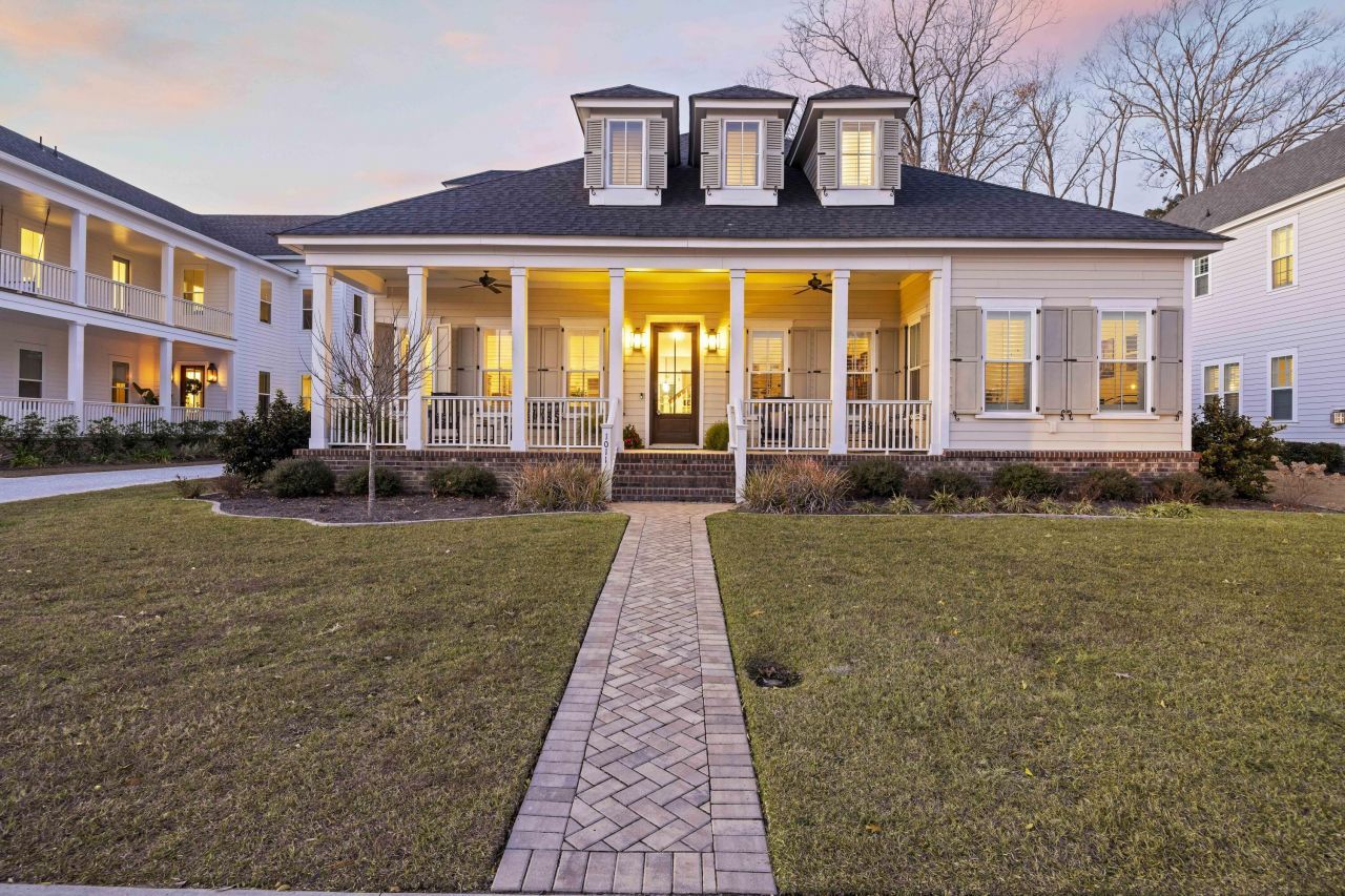 1011 Teracotta Drive Photo 3