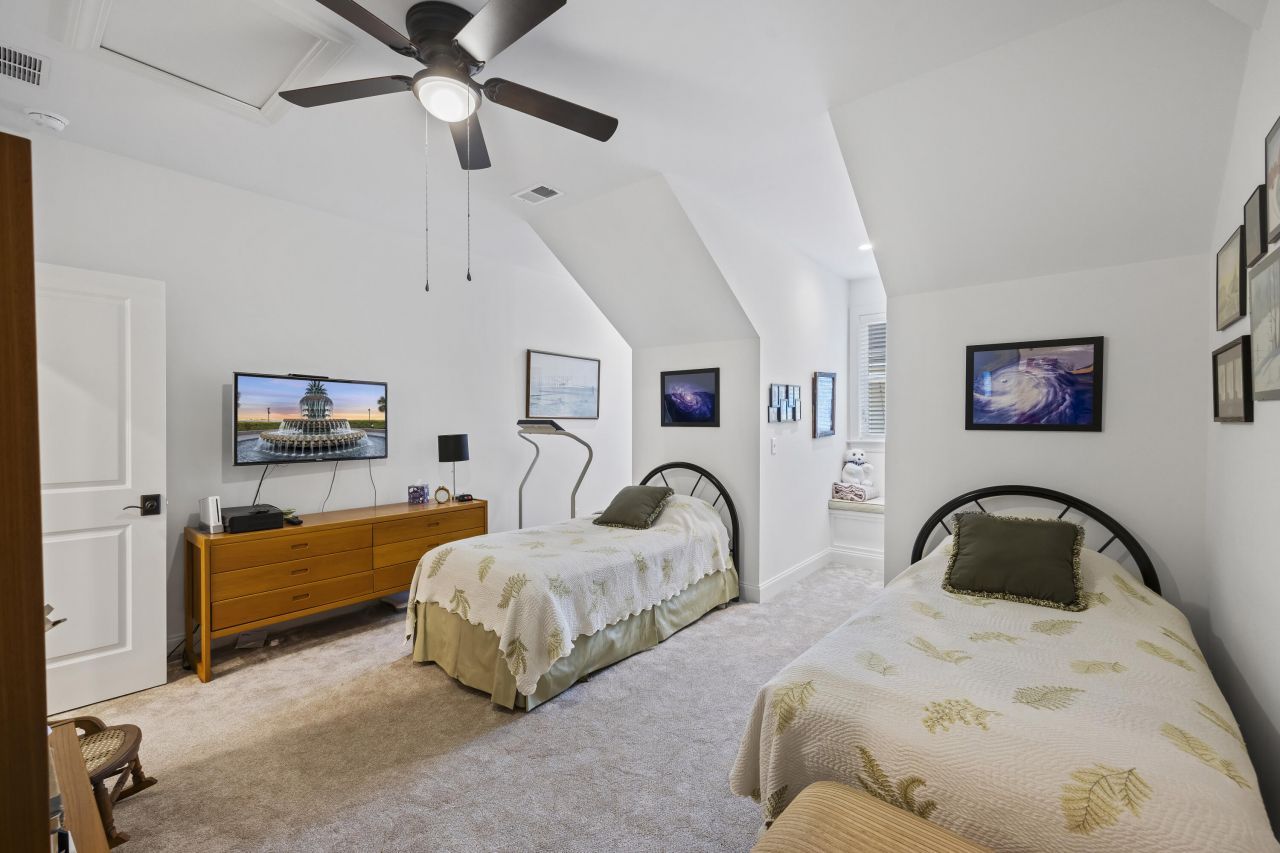 1011 Teracotta Drive Photo 30