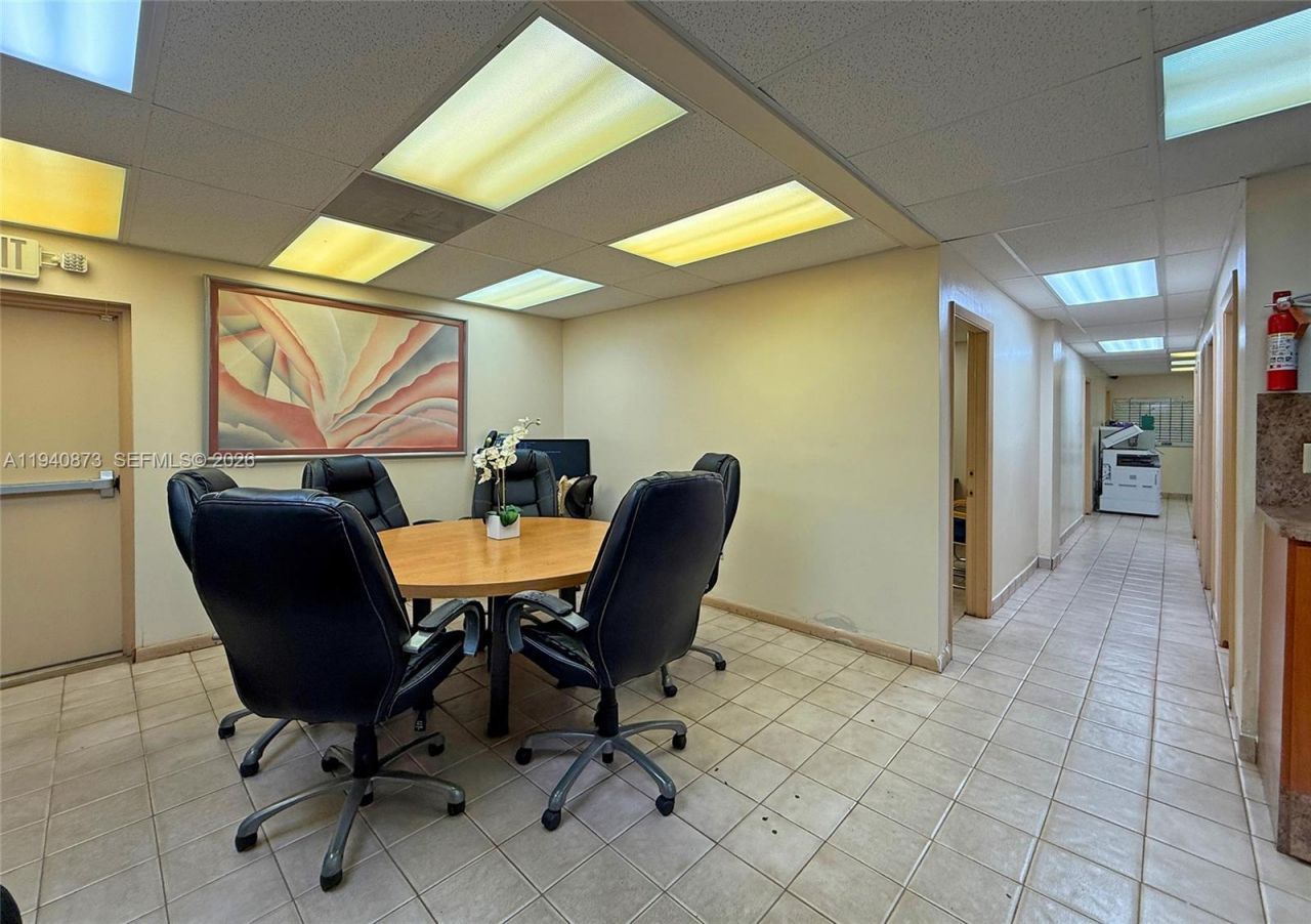 9165 NW 96th St , Medley, FL 33178 Photo