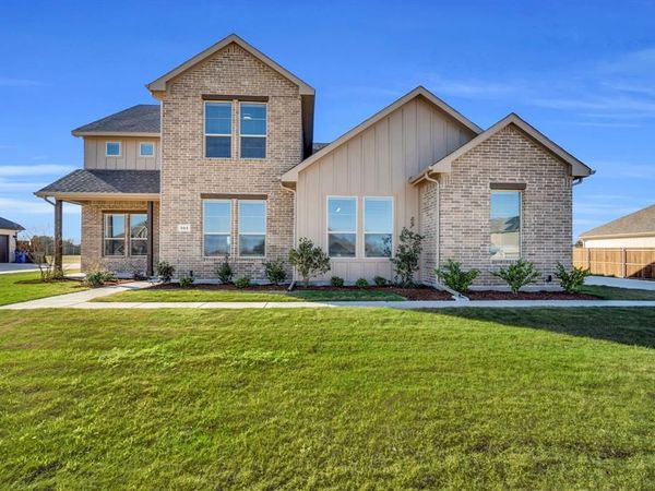 303 Crystal Lake Lane, Red Oak, TX 75154