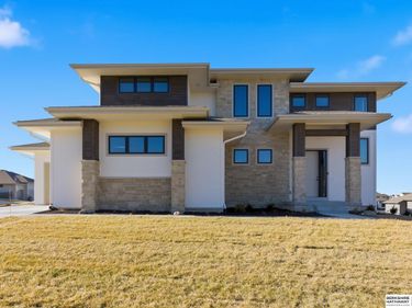 11616 S 115th Street, Papillion, NE 68046