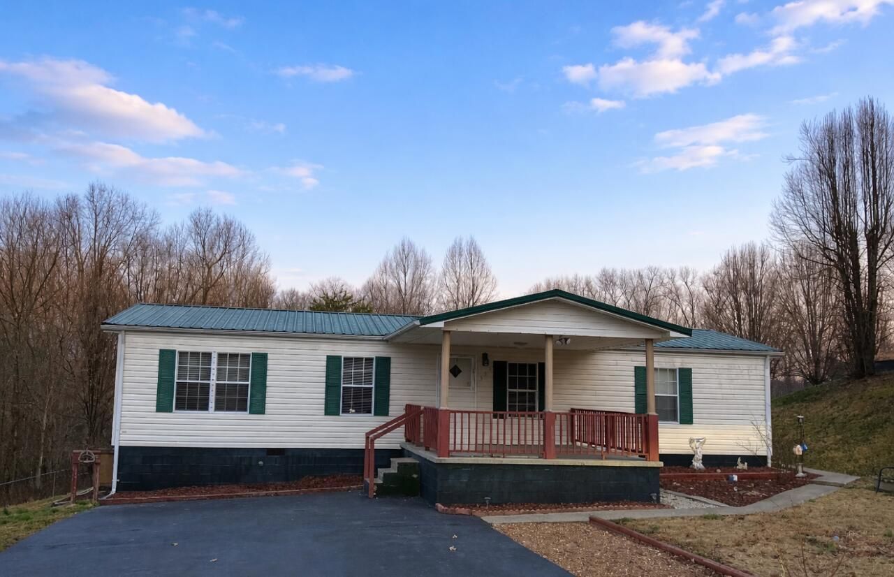 334 Timberland Circle, Corbin, KY 40701 Main Photo