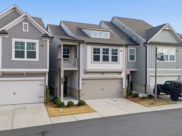 325 Hayden Circle, Woodstock, GA 30189