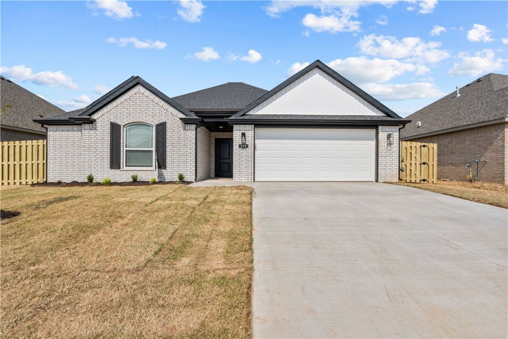 511 Goldfish Street, Lowell, AR 72745 Main Photo