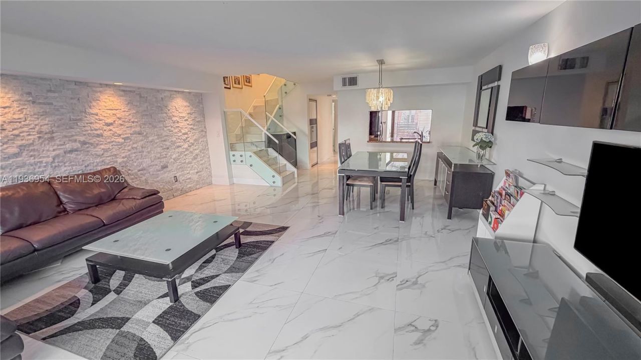 3525 Magellan Cir, Aventura, FL 33180 Photo