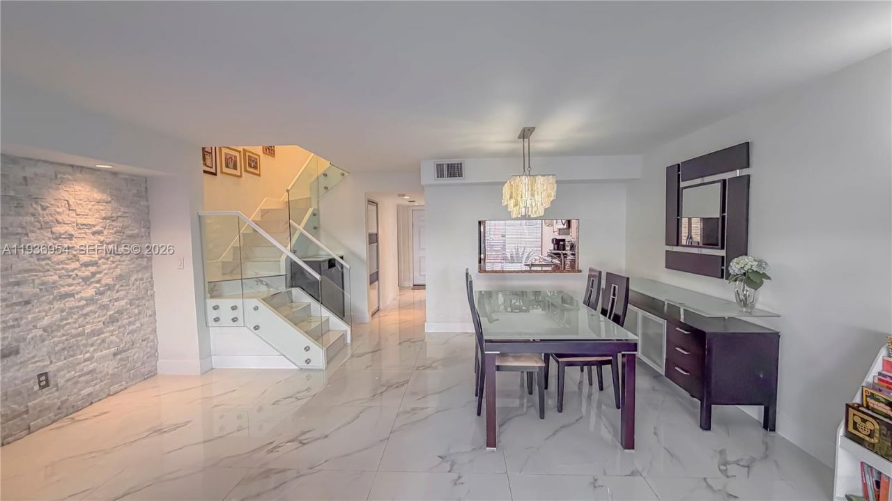 3525 Magellan Cir, Aventura, FL 33180 Photo