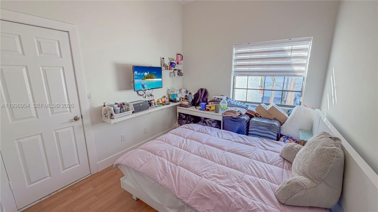 3525 Magellan Cir, Aventura, FL 33180 Photo