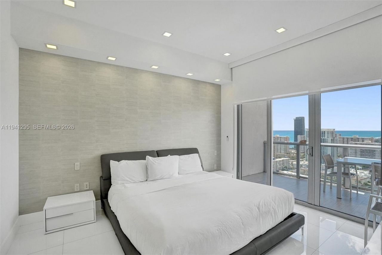 2600 E Hallandale Beach Blvd , Unit T3303, Hallandale Beach, FL 33009 Photo