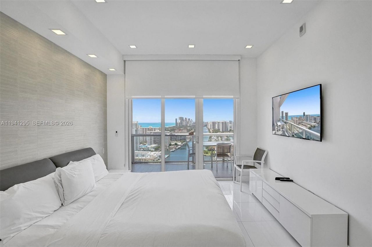 2600 E Hallandale Beach Blvd , Unit T3303, Hallandale Beach, FL 33009 Photo