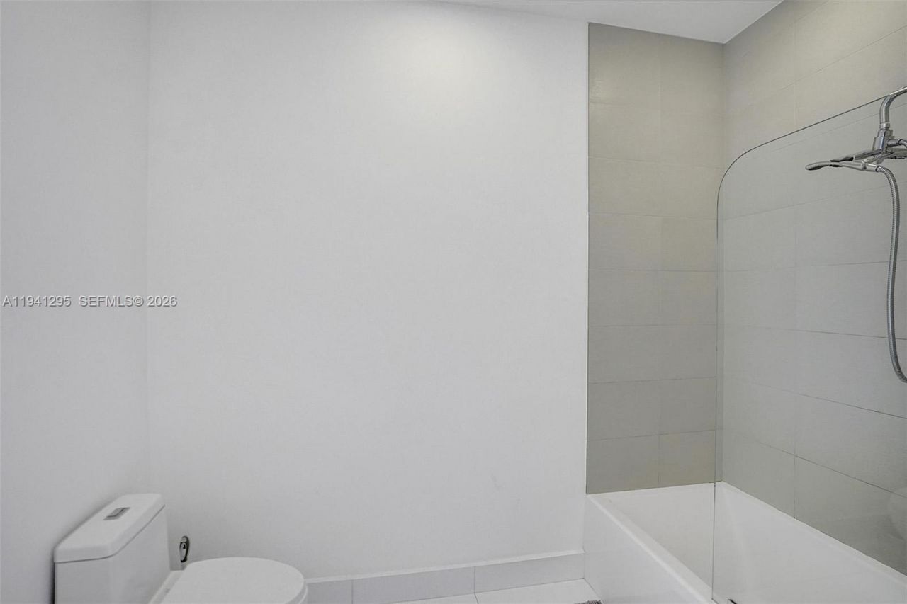 2600 E Hallandale Beach Blvd , Unit T3303, Hallandale Beach, FL 33009 Photo