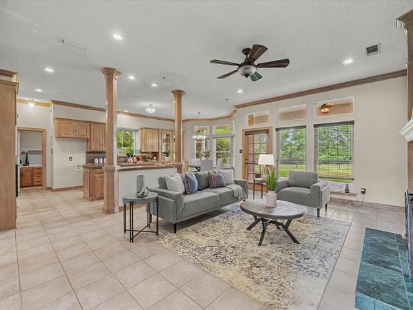 820 Windlake Circle, Heath, TX 75032