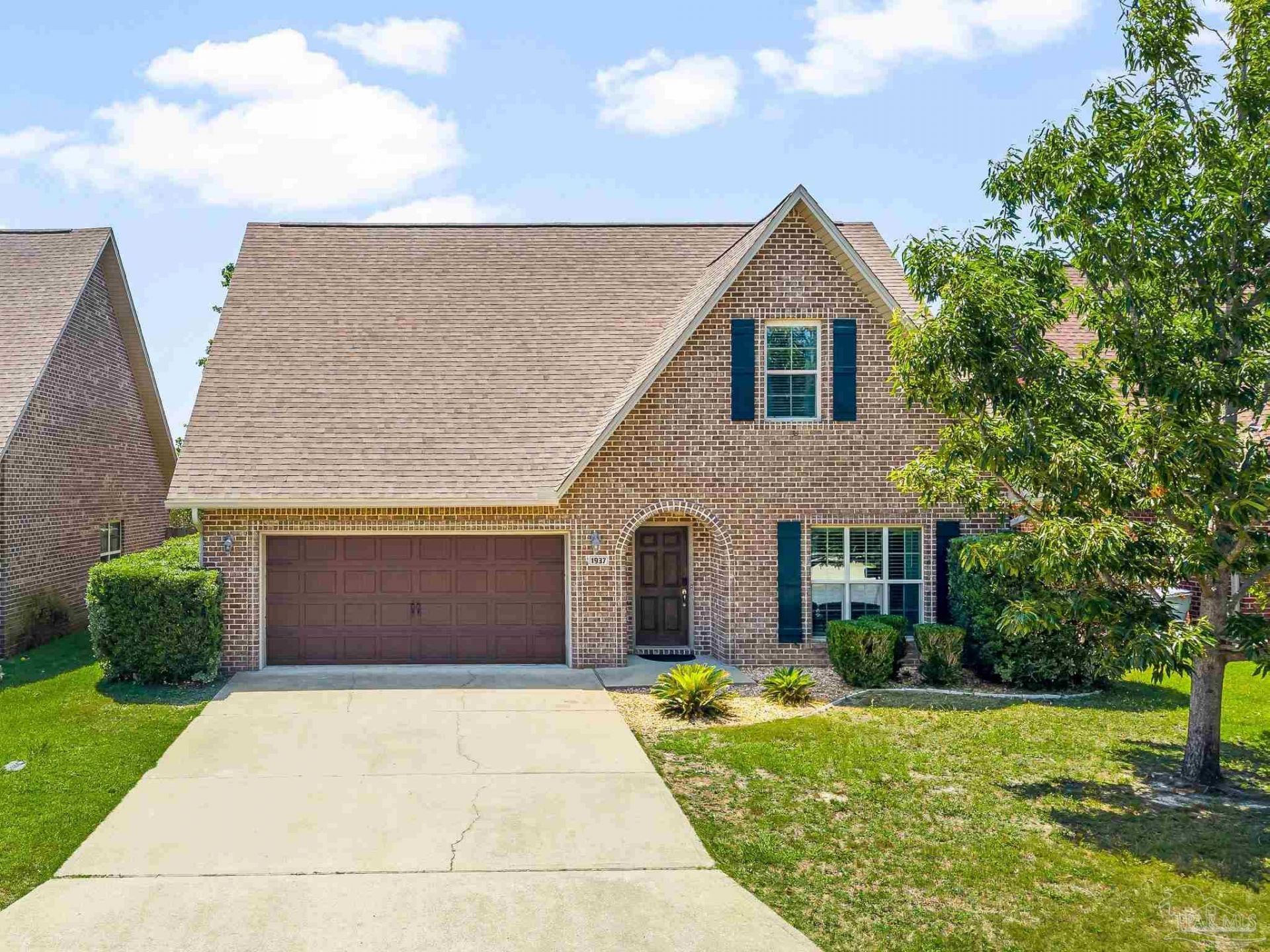 1937 Mooring Dr, Navarre, FL 32566 Main Photo