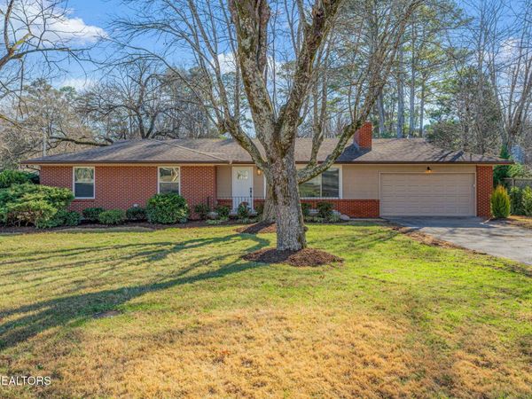 7112 Hampshire Drive, Knoxville, TN 37909