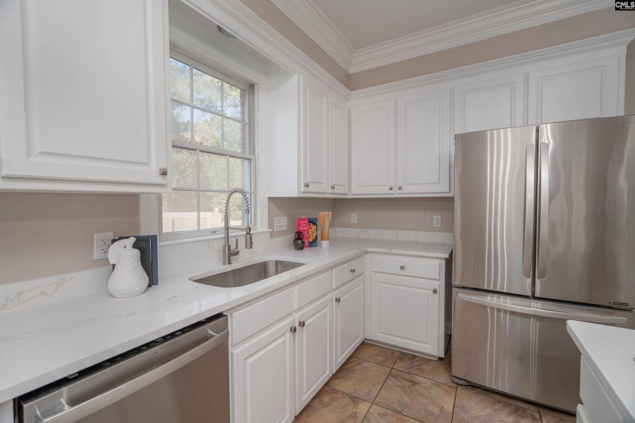 4 Hiland Court Photo 10