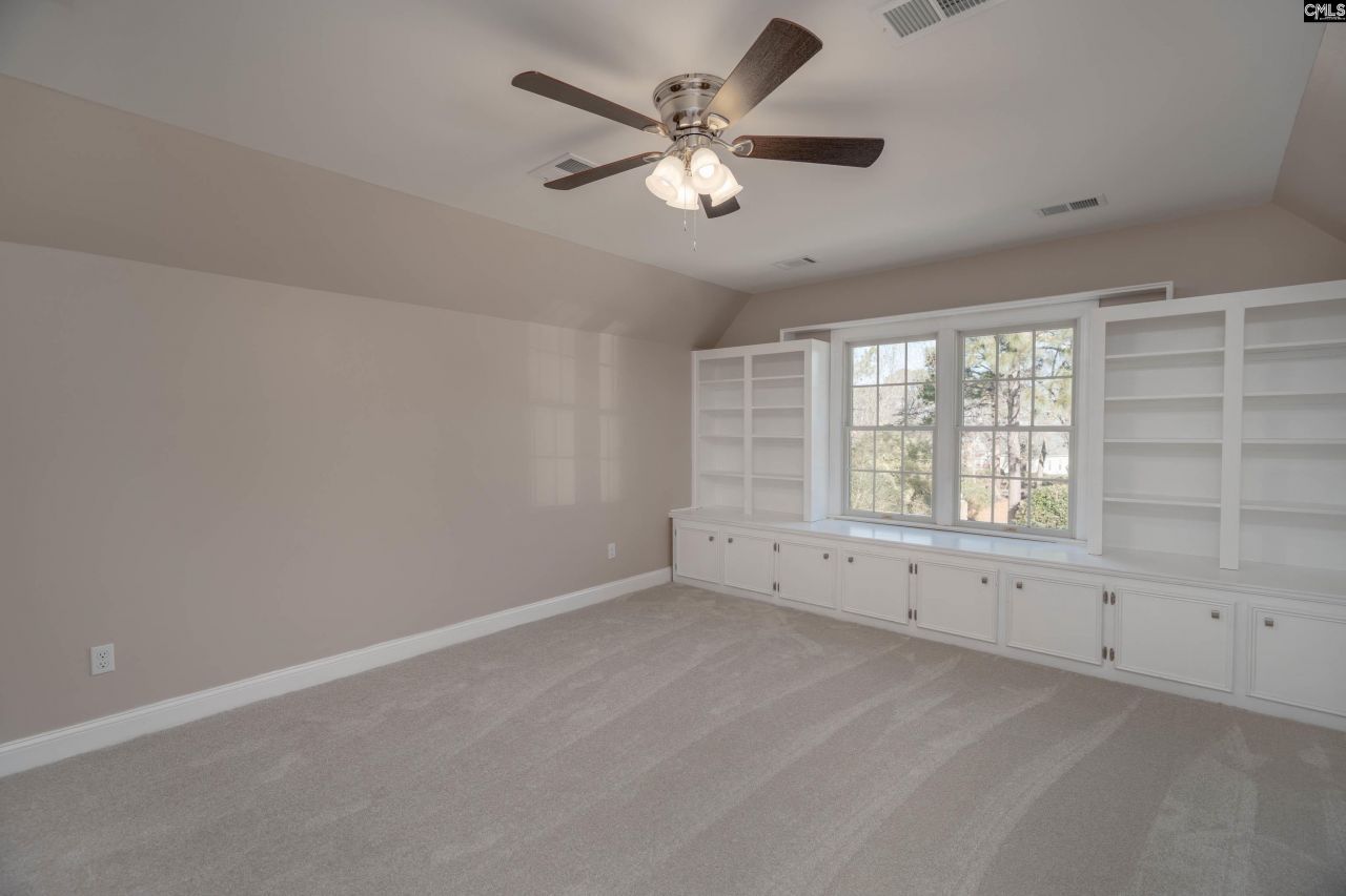 4 Hiland Court Photo 26