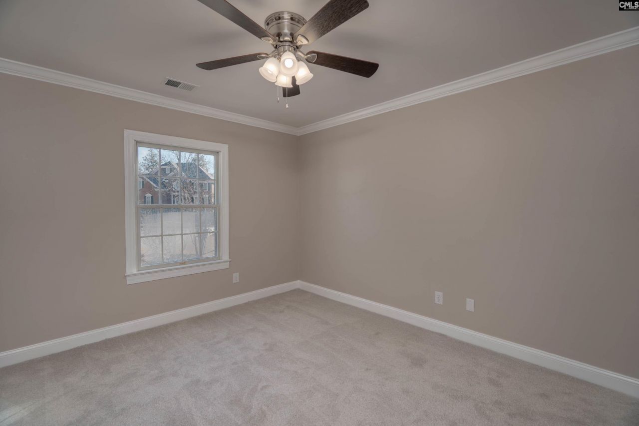 4 Hiland Court Photo 34