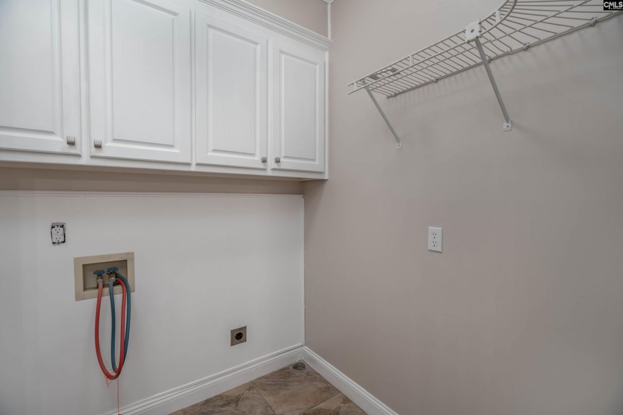 4 Hiland Court Photo 37