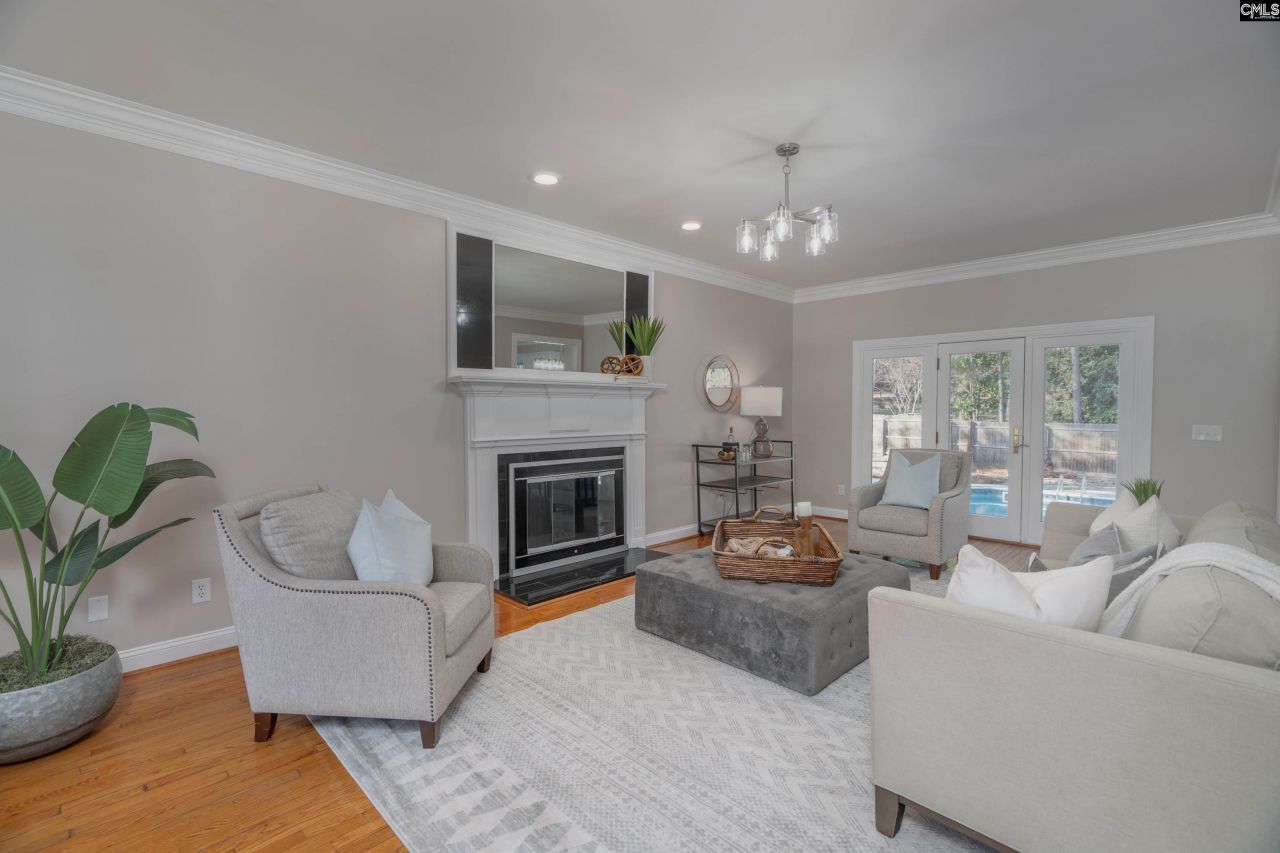 4 Hiland Court Photo 4