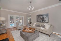 4 Hiland Court photo 4