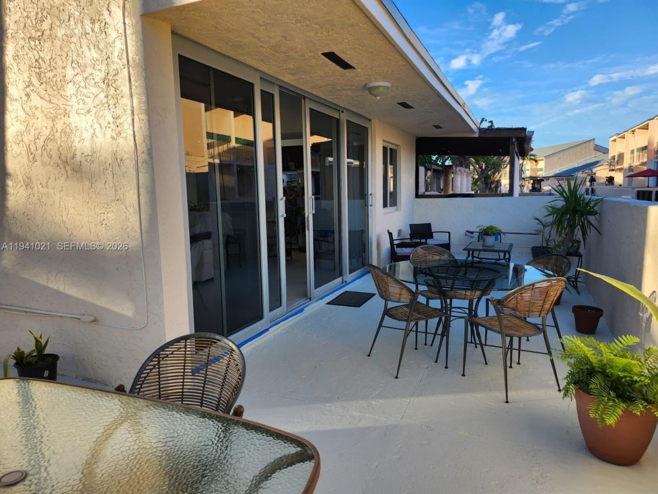 9195 Fontainebleau Blvd, Unit 6, Miami, FL 33172 Photo