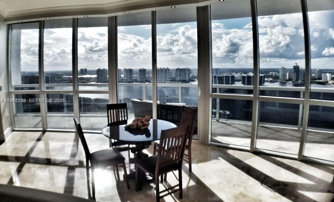 18201 Collins Ave , Unit 4301, Sunny Isles Beach, FL 33160 Photo