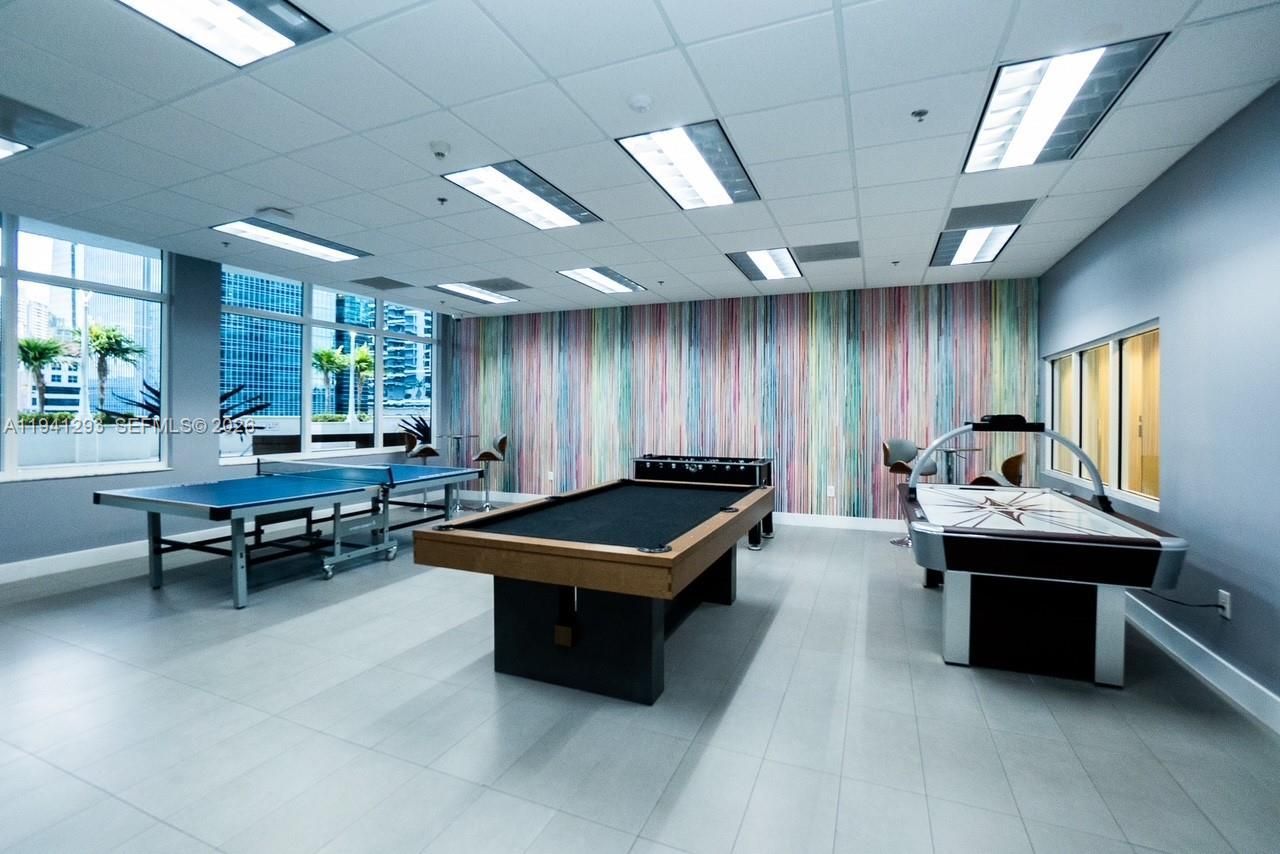 1200 Brickell Bay Dr, Unit 3524, Miami, FL 33131 Photo