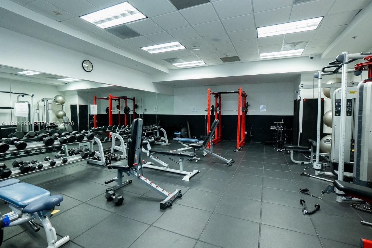 1200 Brickell Bay Dr, Unit 3524, Miami, FL 33131 Photo