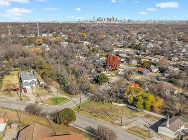 2143 E Ann Arbor, Dallas, TX 75216