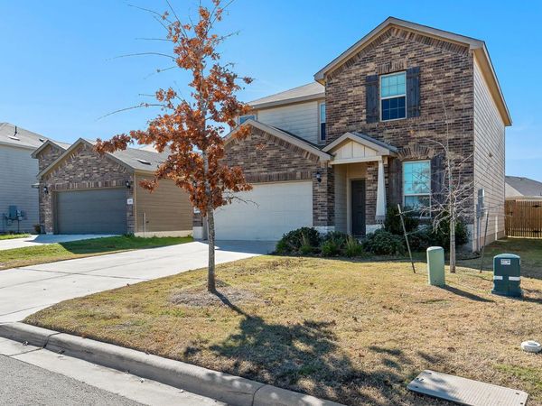 457 Bedford Falls LN, Jarrell, TX 76537