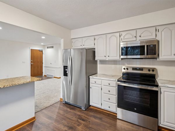 1100 50th Street, Unit 2102, West Des Moines, IA 50266