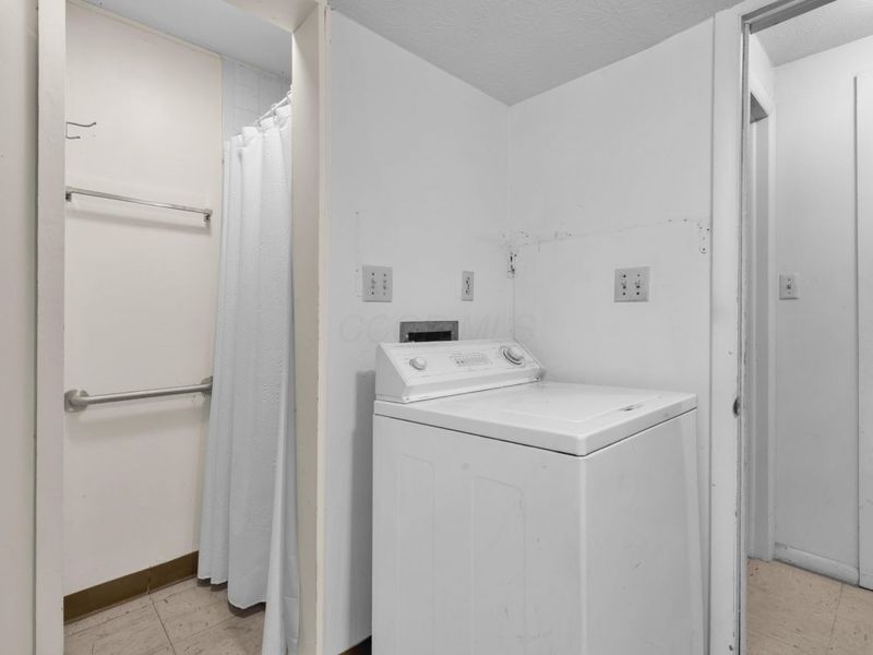 6747 Merwin Road, Columbus, OH 43235 Photo 31