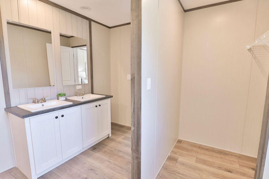 211 Rodenberry Road Photo 16