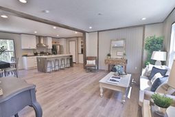 211 Rodenberry Road photo 4