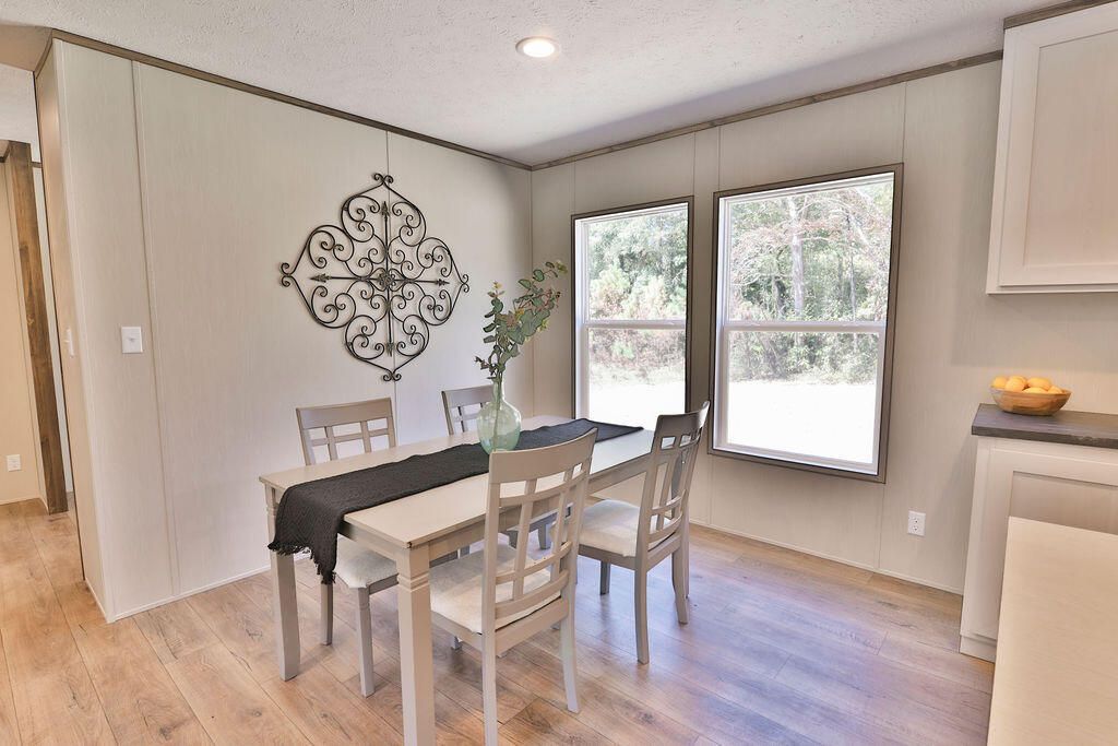 211 Rodenberry Road Photo 5